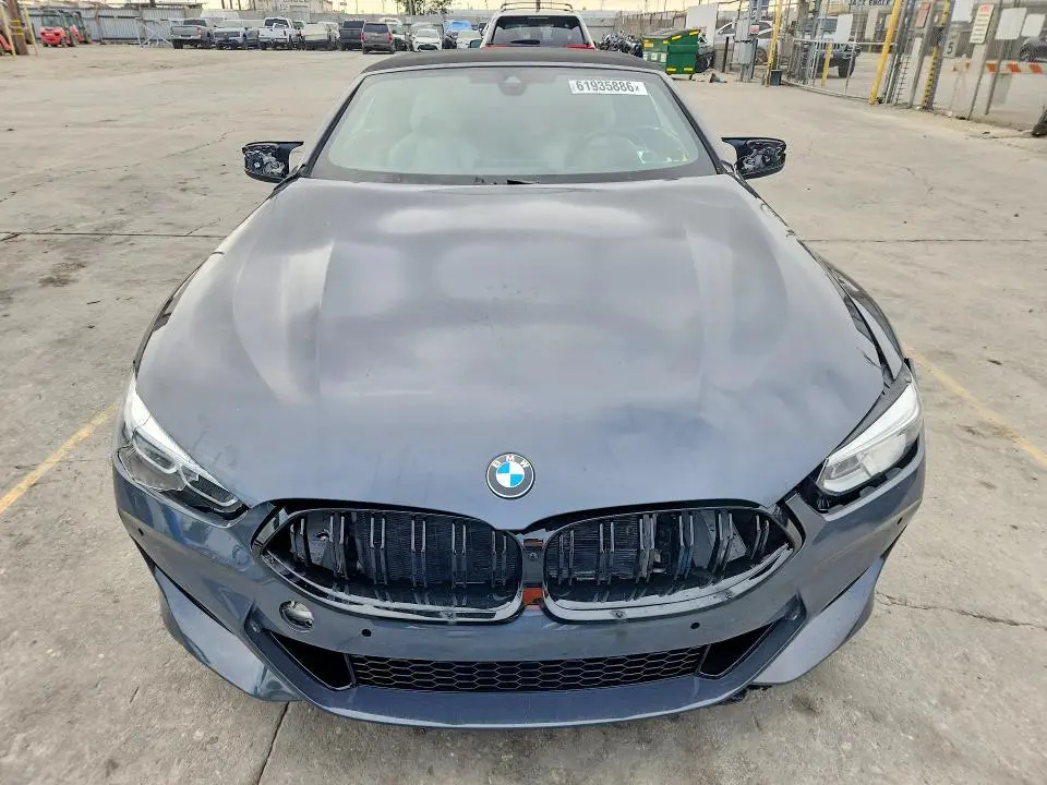 2020 BMW M8   