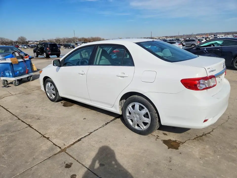 2013 TOYOTA COROLLA LE  