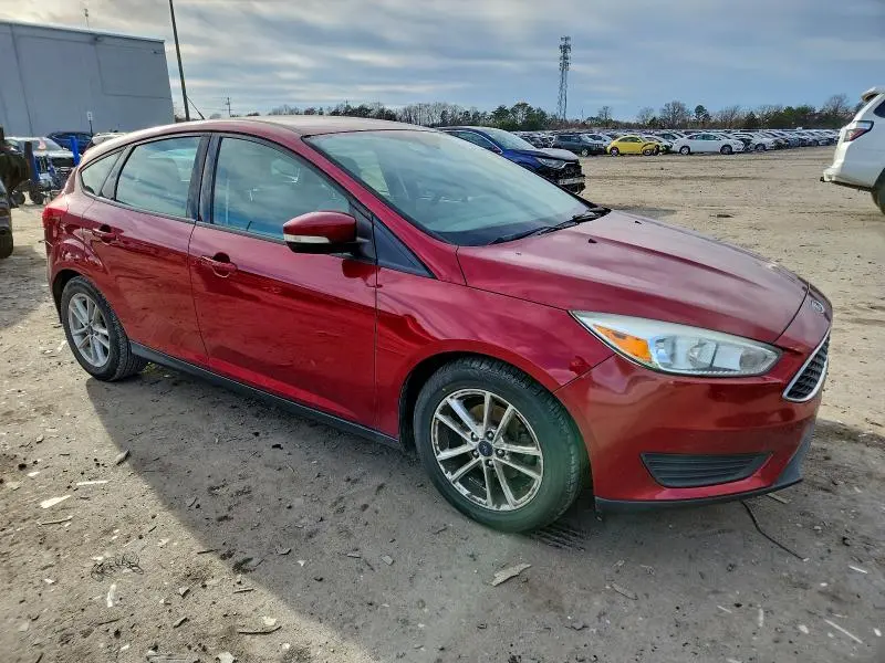 2017 FORD FOCUS SE  