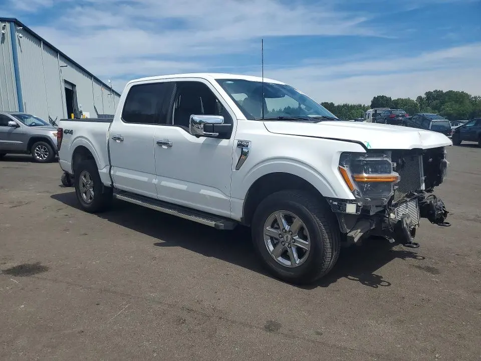 2024 FORD F150 XLT  