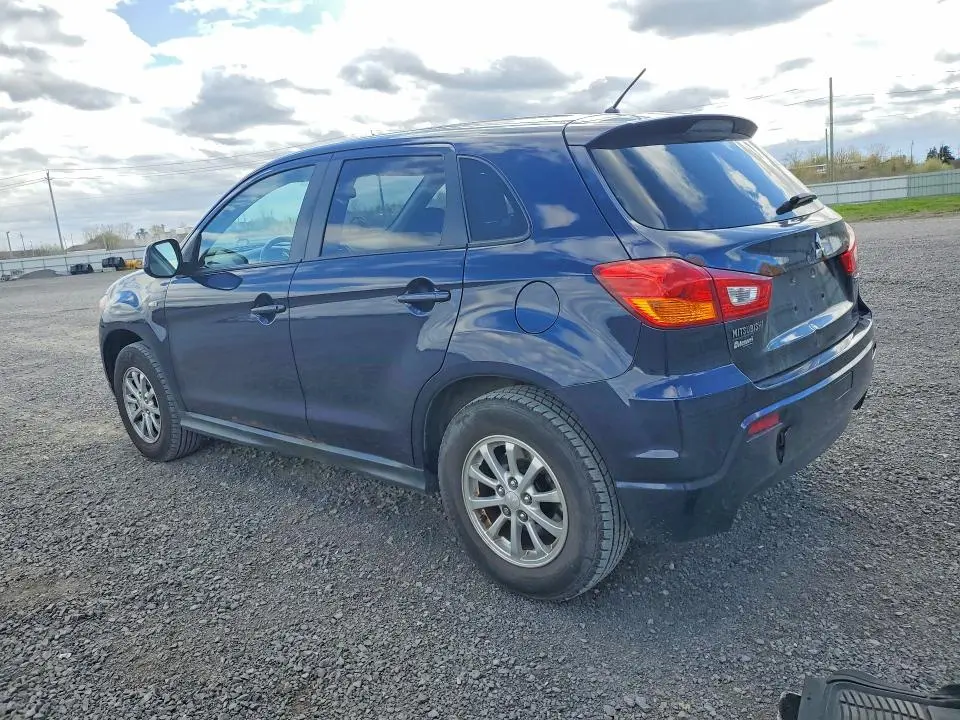 2011 MITSUBISHI RVR SE  