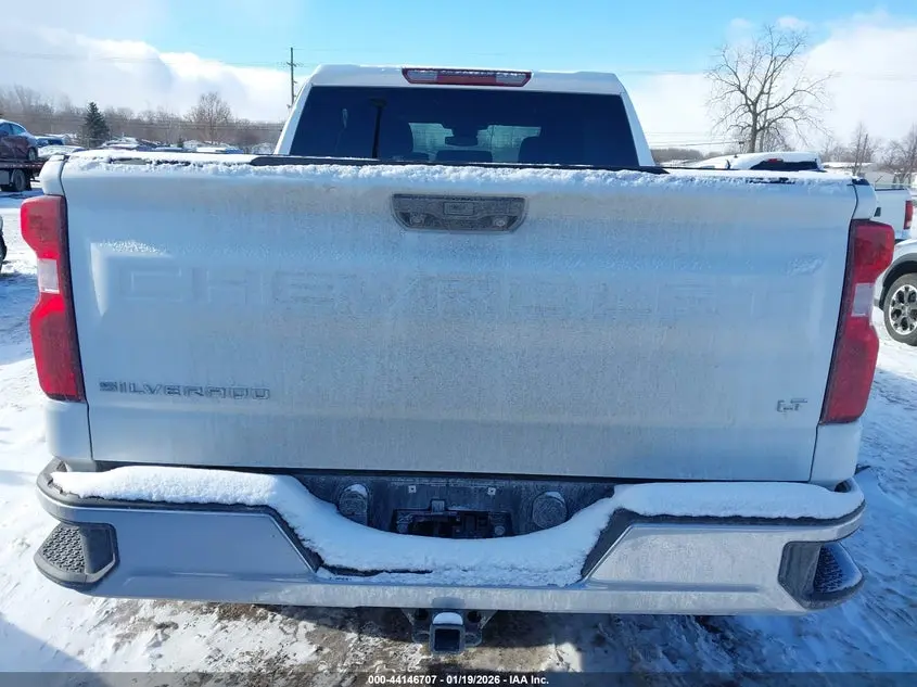 2023 CHEVROLET SILVERADO 1500 4WD  SHORT BED LT WITH 2FL