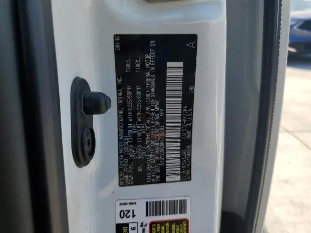 2017 TOYOTA SIENNA XLE  