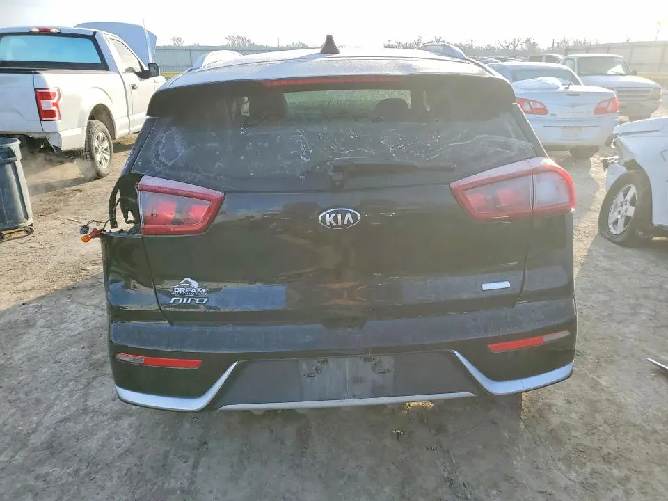 2017 KIA NIRO LX  