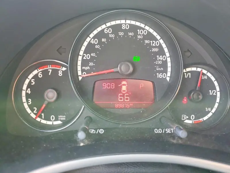 2013 VOLKSWAGEN BEETLE   