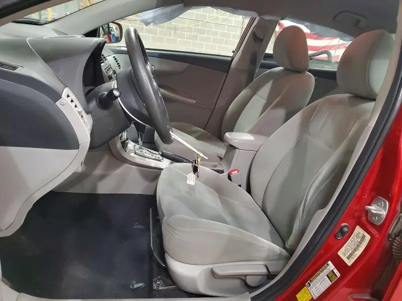 2012 TOYOTA COROLLA LE  