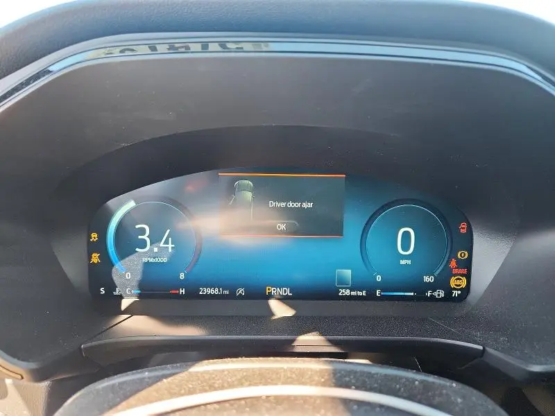 2024 FORD ESCAPE ST LINE SELECT  