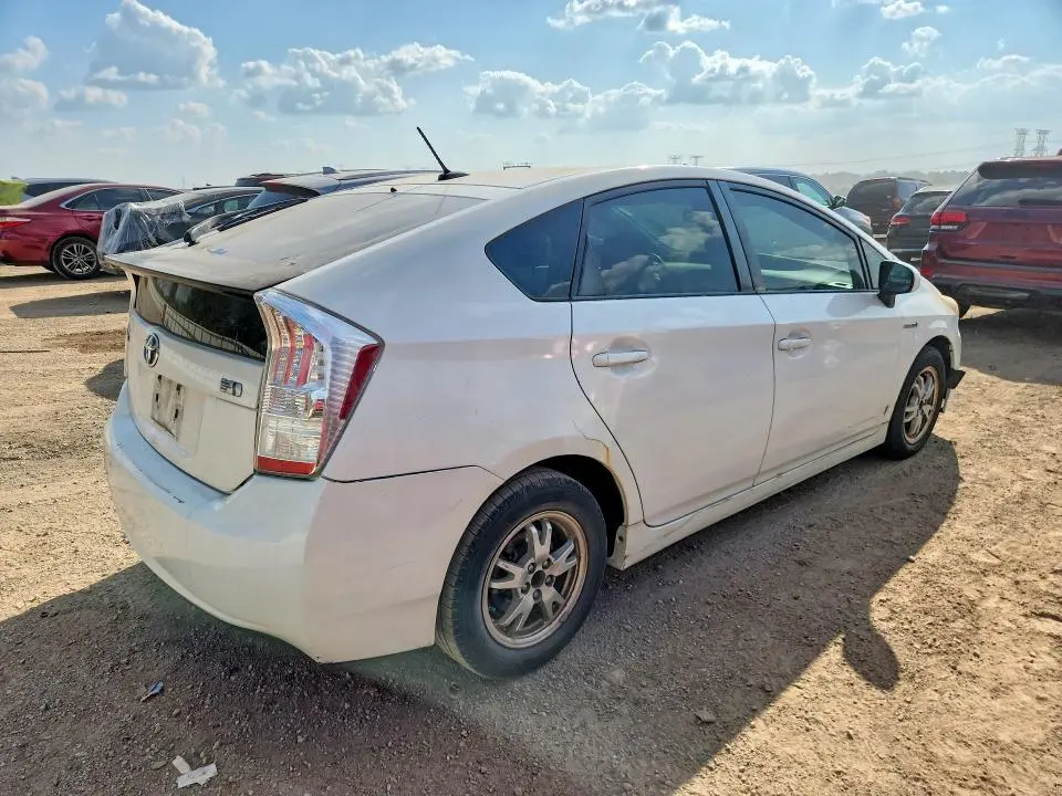 2011 TOYOTA PRIUS THREE  