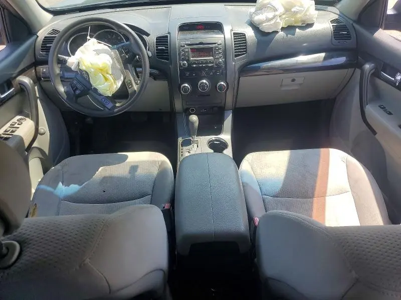 2011 KIA SORENTO LX  