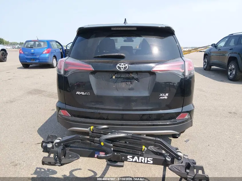 2018 TOYOTA RAV4 XLE