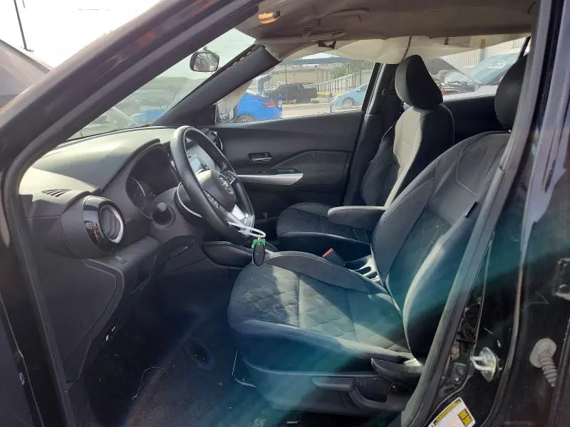 2019 NISSAN KICKS SV  