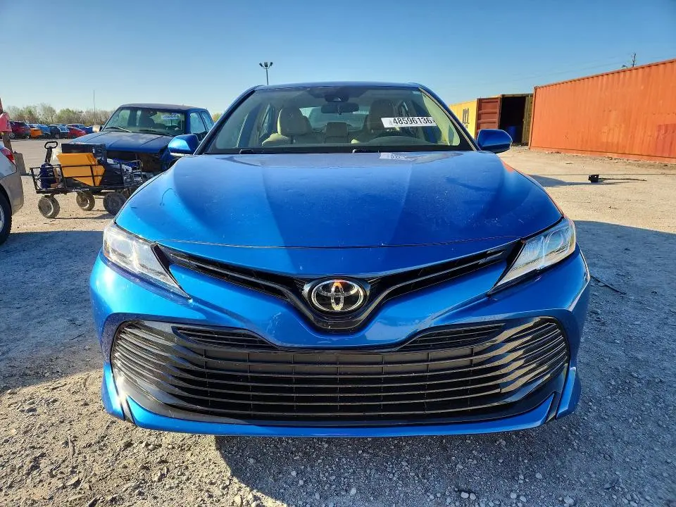 2019 TOYOTA CAMRY LE  