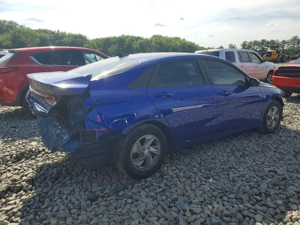 2025 HYUNDAI ELANTRA SE  