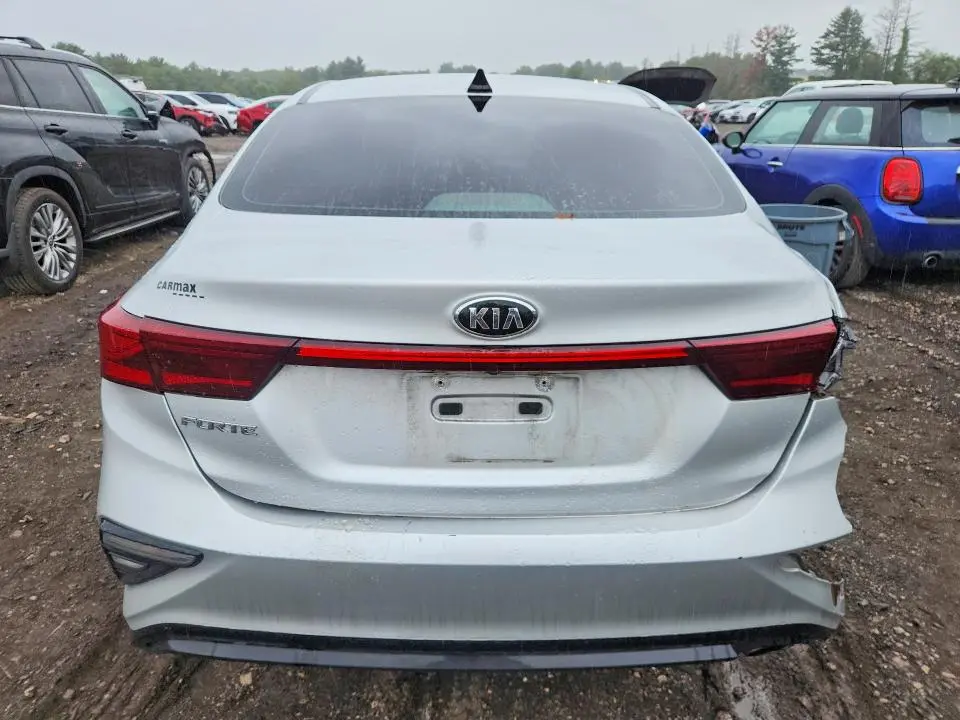 2019 KIA FORTE LXS  