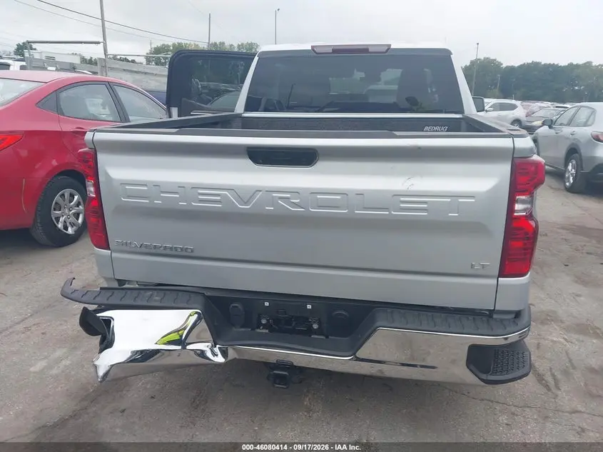 2022 CHEVROLET SILVERADO 1500 4WD  SHORT BED LT WITH 2FL