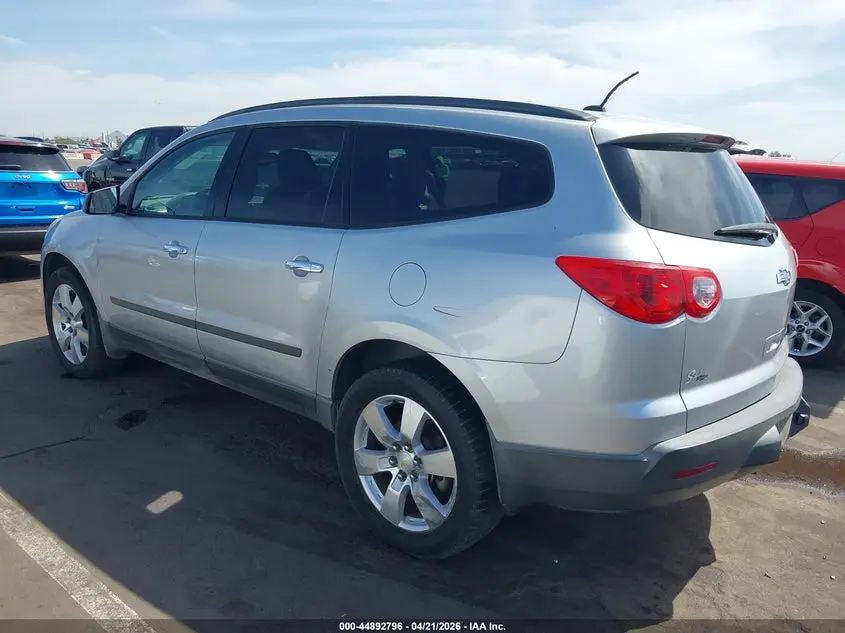 2012 CHEVROLET TRAVERSE LS