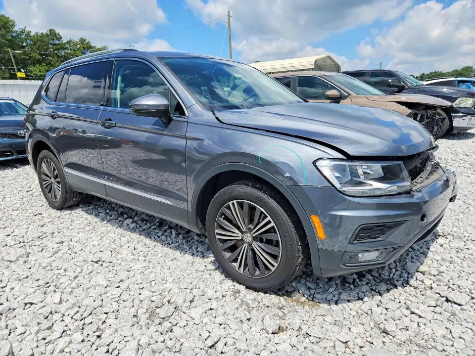 2018 VOLKSWAGEN TIGUAN SE  