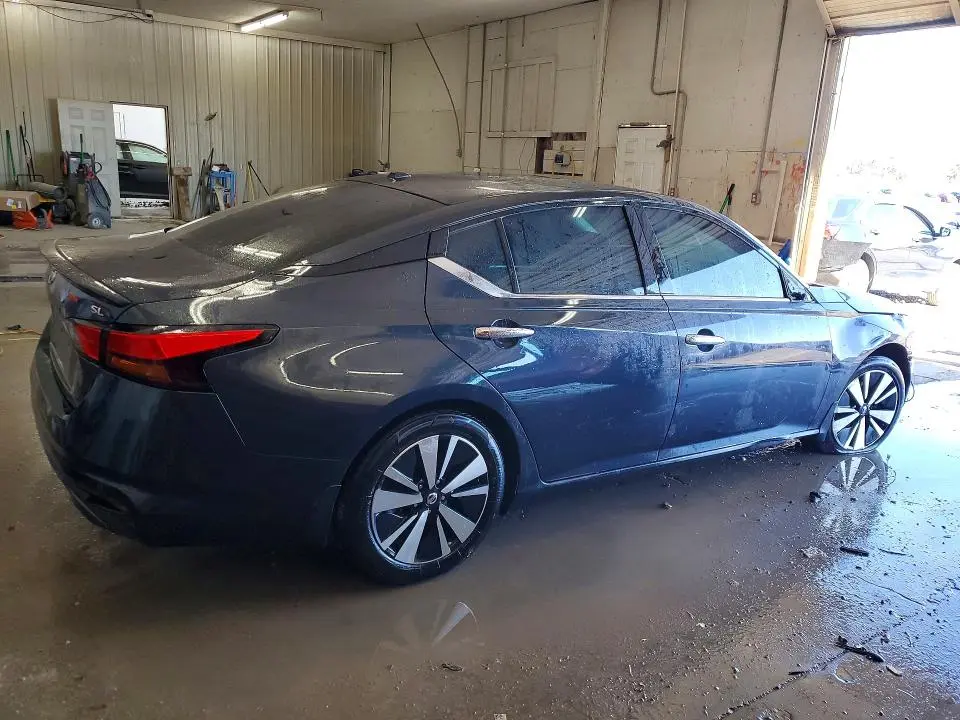 2019 NISSAN ALTIMA SL  