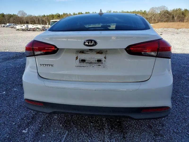 2018 KIA FORTE LX  