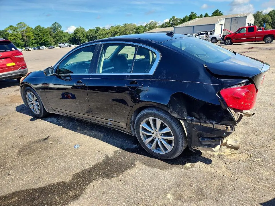 2015 INFINITI Q40   