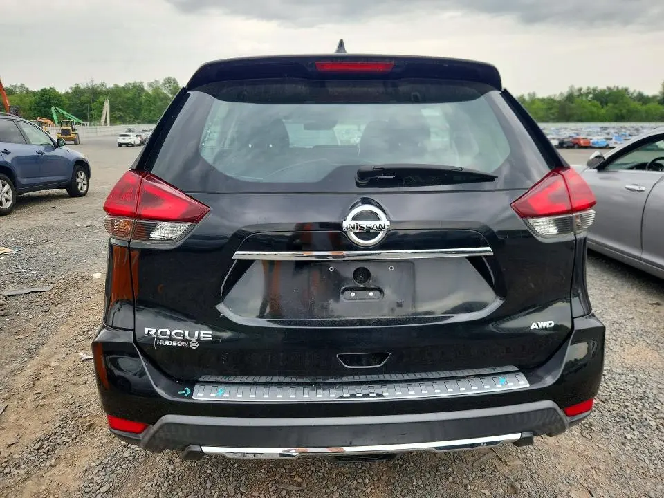 2019 NISSAN ROGUE S  