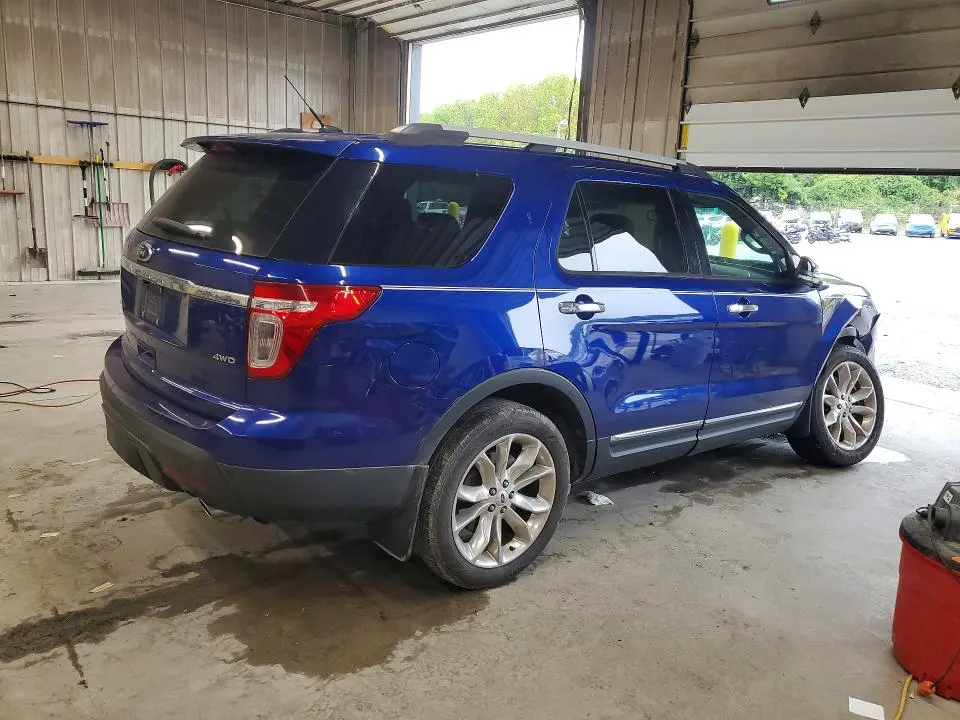 2015 FORD EXPLORER XLT  