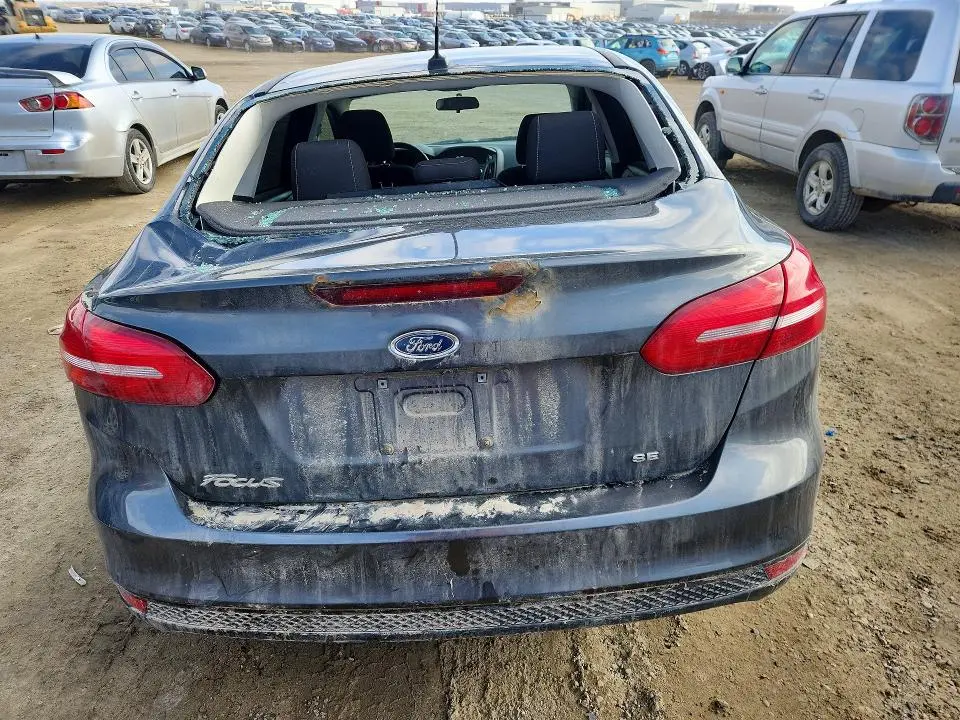 2017 FORD FOCUS SE  