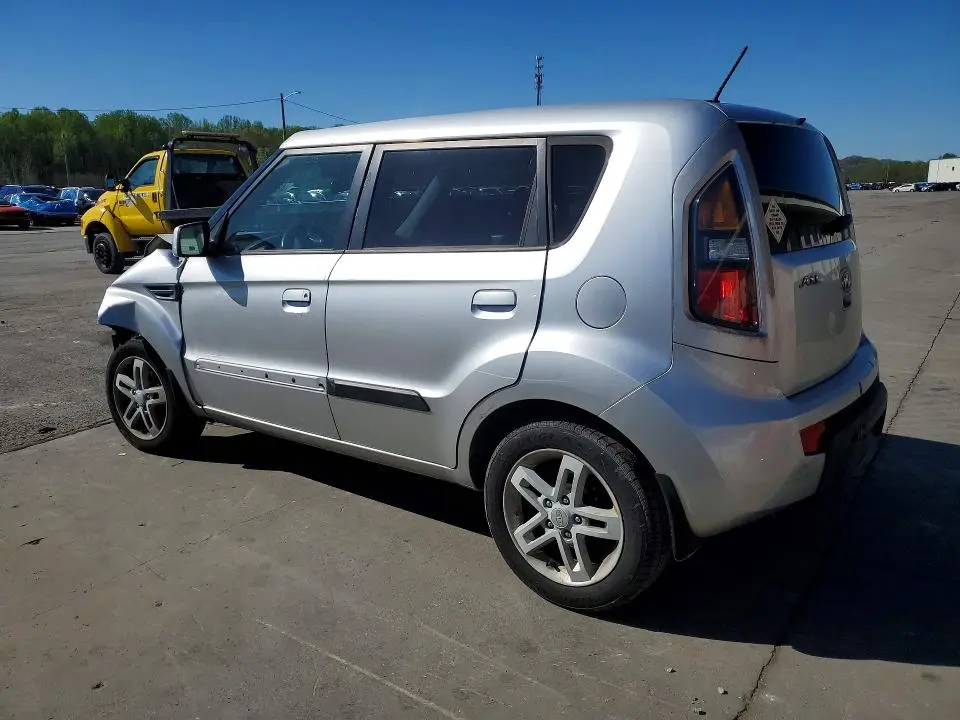 2010 KIA SOUL +  