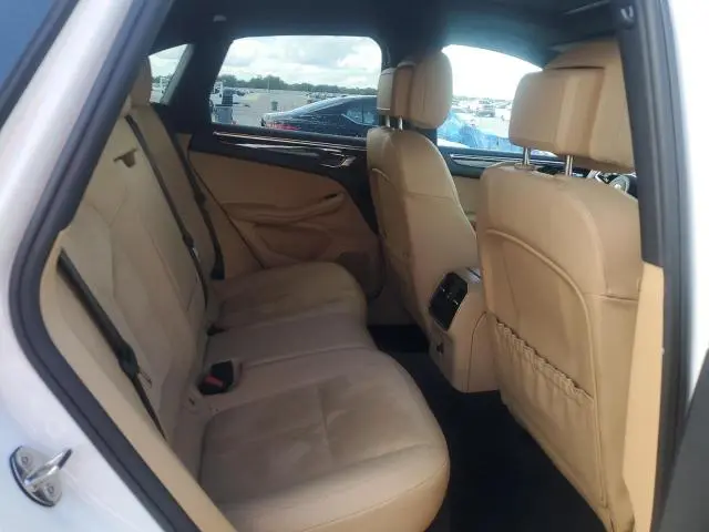 2016 PORSCHE MACAN S  