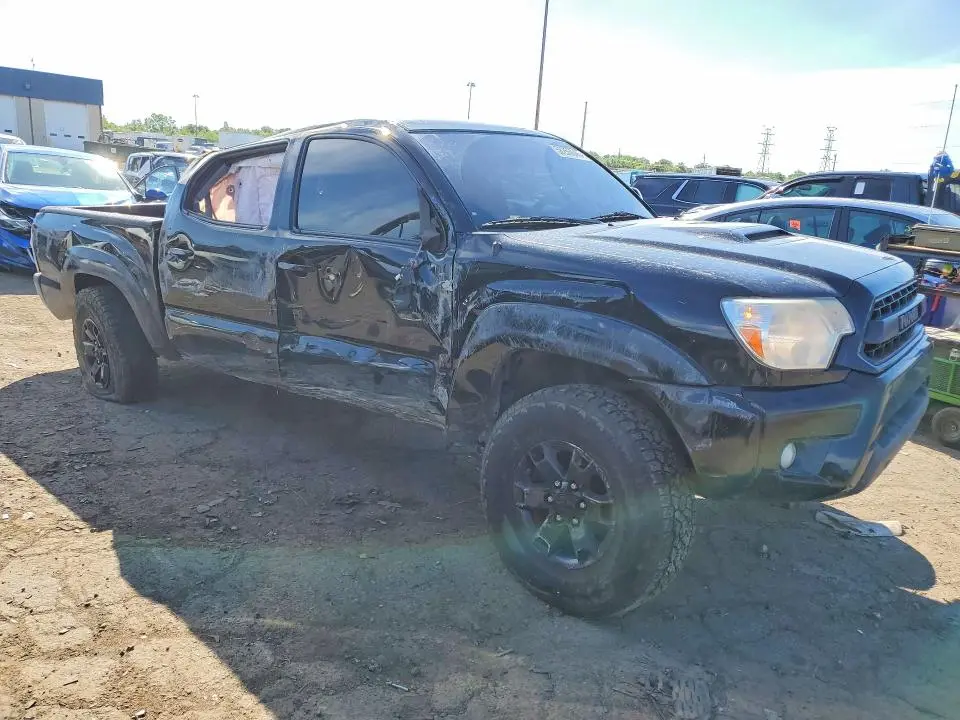 2015 TOYOTA TACOMA V6  