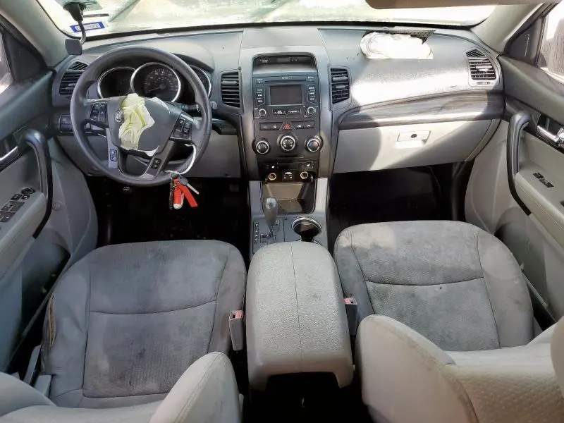 2013 KIA SORENTO LX  