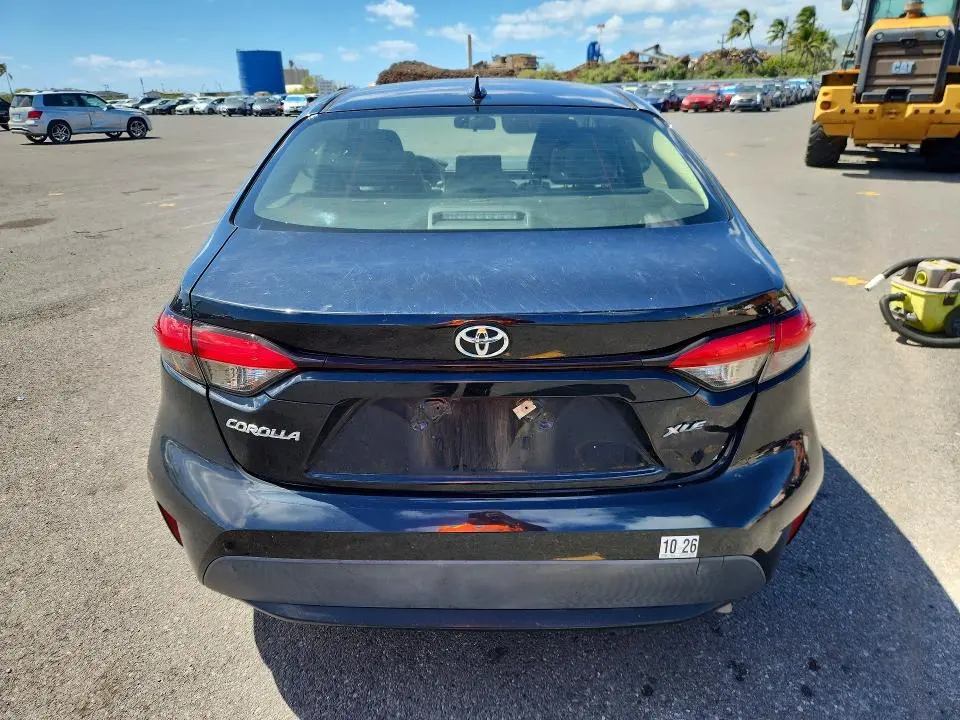 2020 TOYOTA COROLLA XLE  