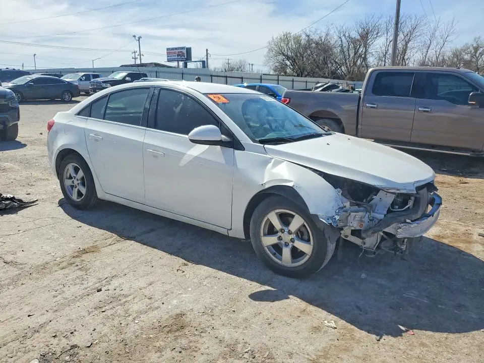 2015 CHEVROLET CRUZE LT  