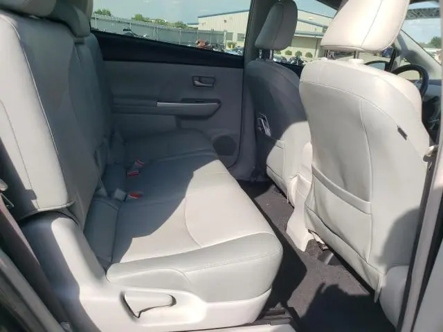 2013 TOYOTA PRIUS V   