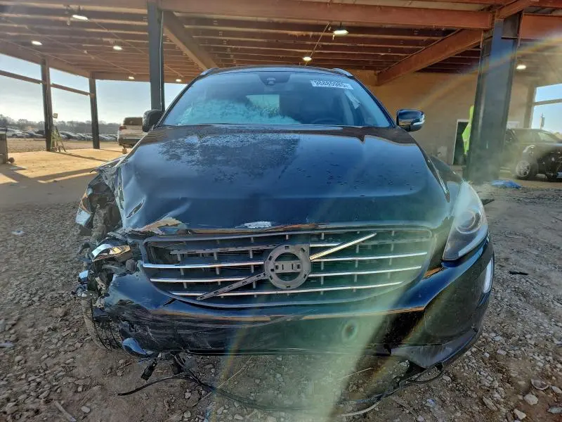 2017 VOLVO XC60 T5 DYNAMIC  