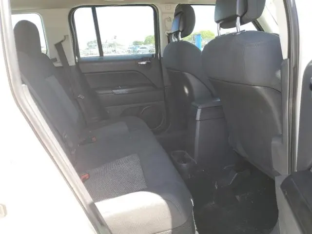 2010 JEEP PATRIOT SPORT  