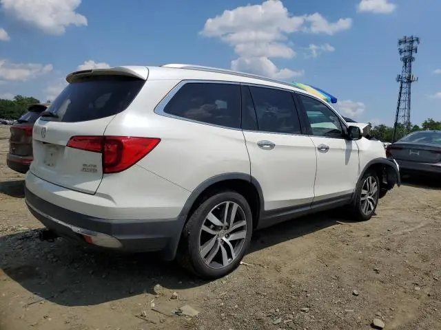 2017 HONDA PILOT ELITE  