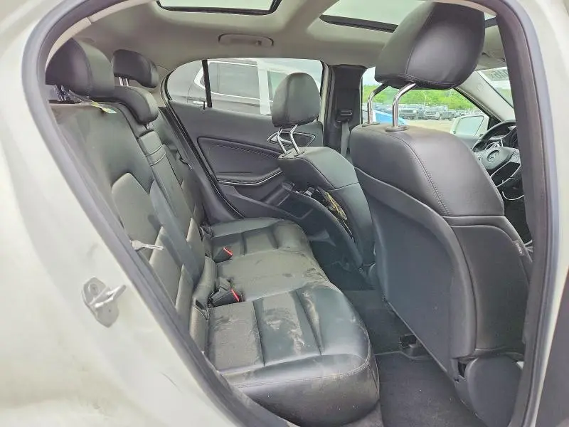 2015 MERCEDES-BENZ GLA 250 4MATIC  