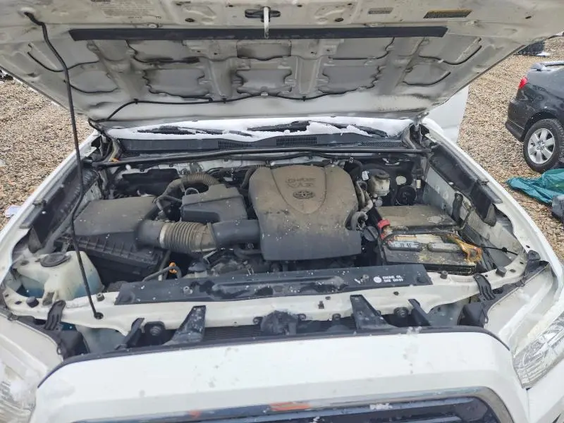 2019 TOYOTA TACOMA SR5 V6  