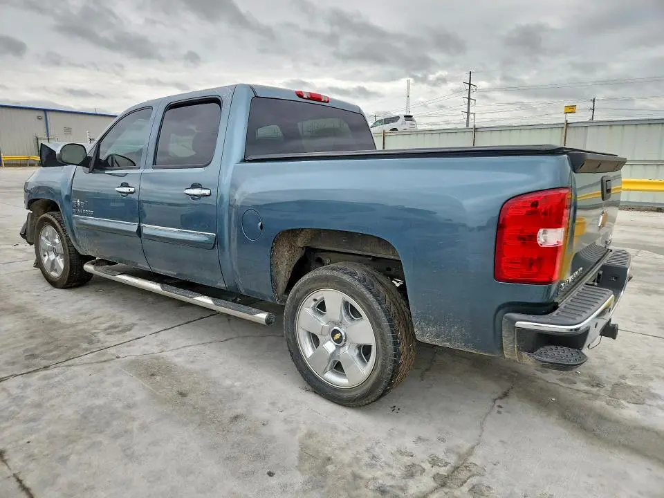 2011 CHEVROLET SILVERADO C1500 LT  