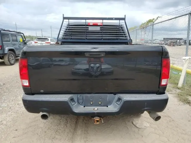 2016 RAM 1500 ST  