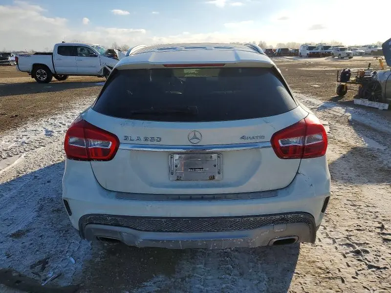 2015 MERCEDES-BENZ GLA 250 4MATIC  