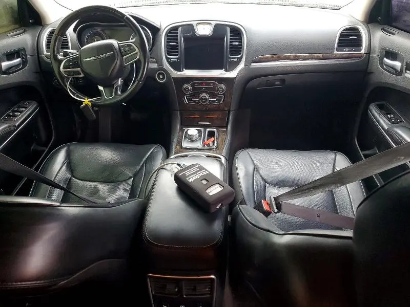 2017 CHRYSLER 300C   