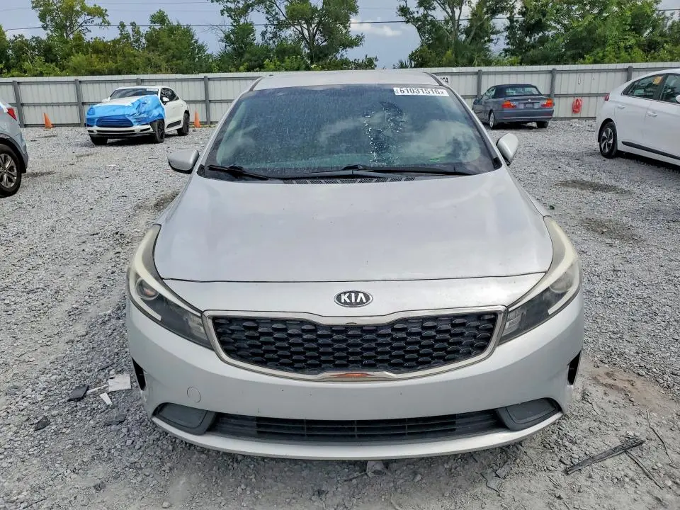 2017 KIA FORTE LX  