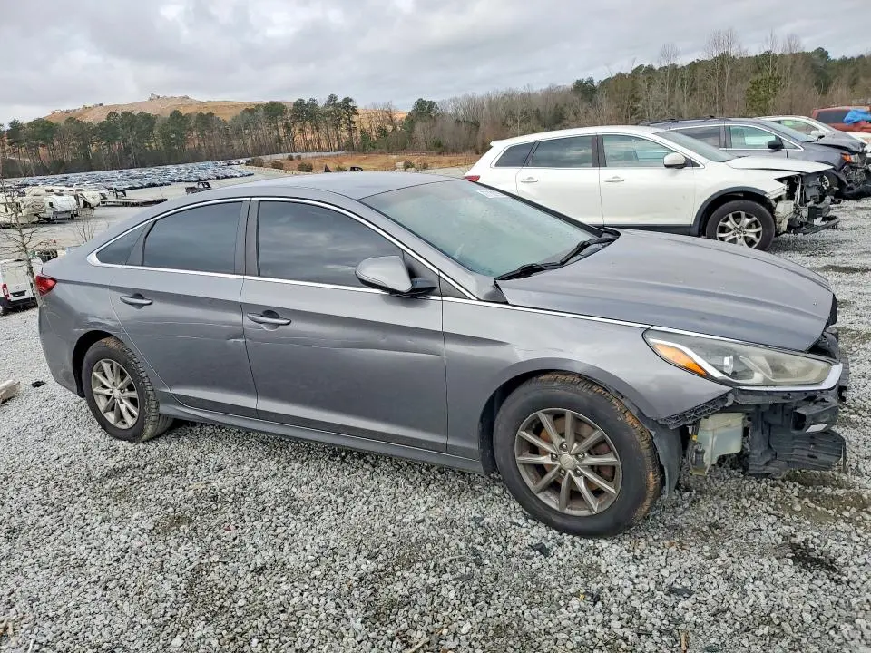 2018 HYUNDAI SONATA SE  