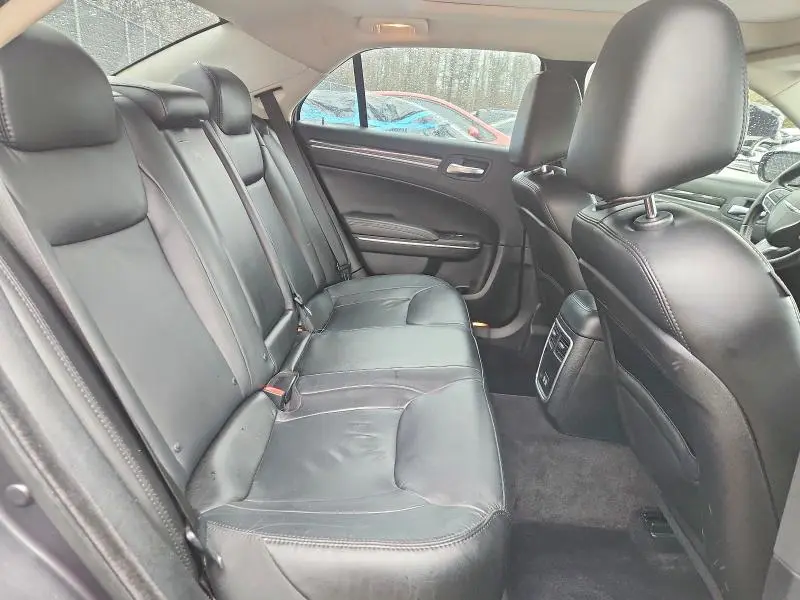 2017 CHRYSLER 300 LIMITED  