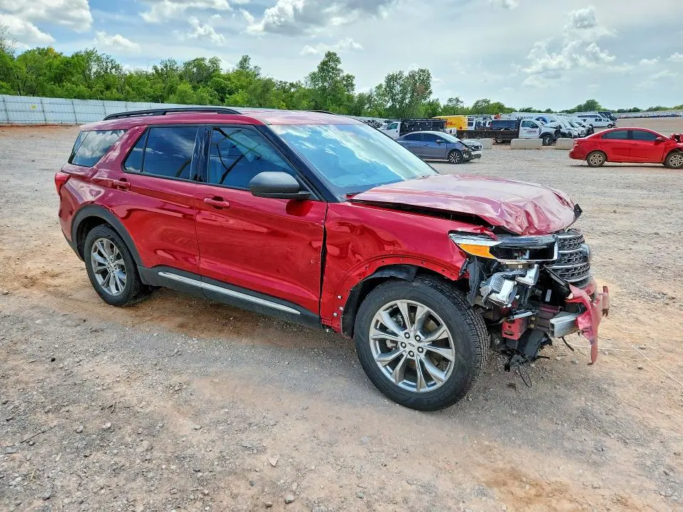 2022 FORD EXPLORER XLT  