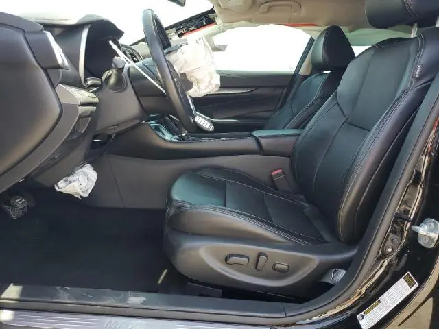 2022 NISSAN MAXIMA SV  