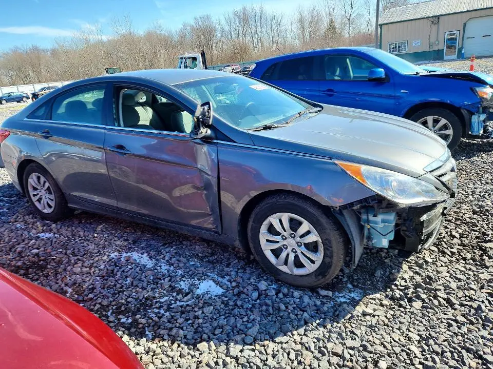 2012 HYUNDAI SONATA GLS  