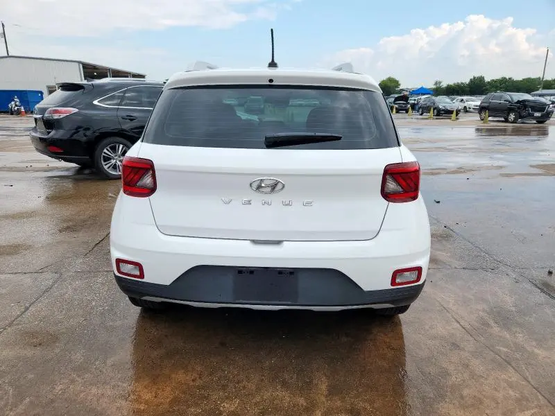 2024 HYUNDAI VENUE SEL  